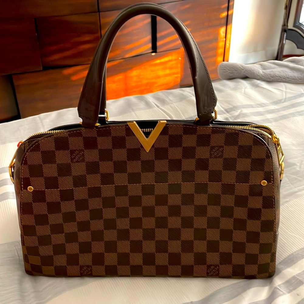 Louis Vuitton Kensington Bag